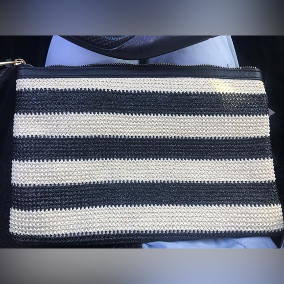 Aldo oversized wristlet - Picture 2 of 4